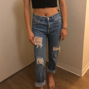 Levi’s boyfriend jeans
